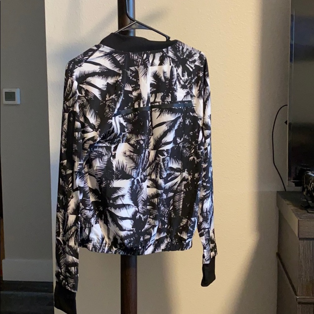 Work out jacket - Picture 2 of 2